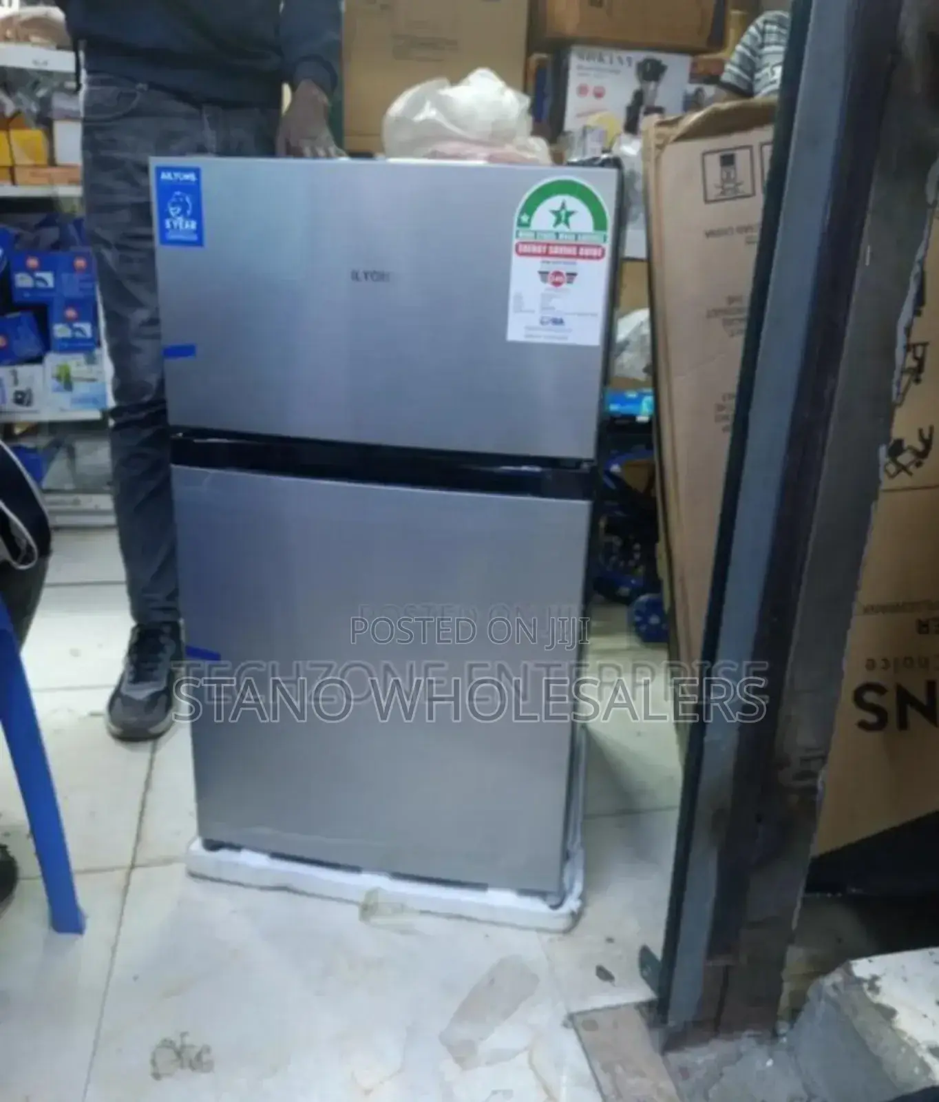 With Top Freezer -Ailyons 87l Fridge