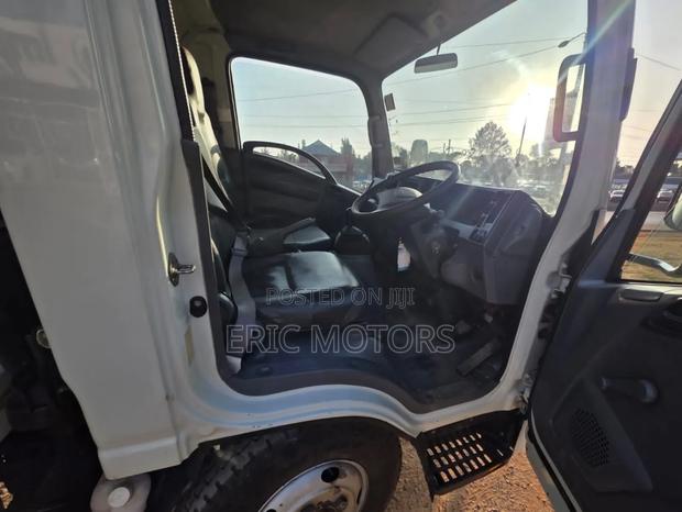 Isuzu NMR 2021 - thumbnail 7