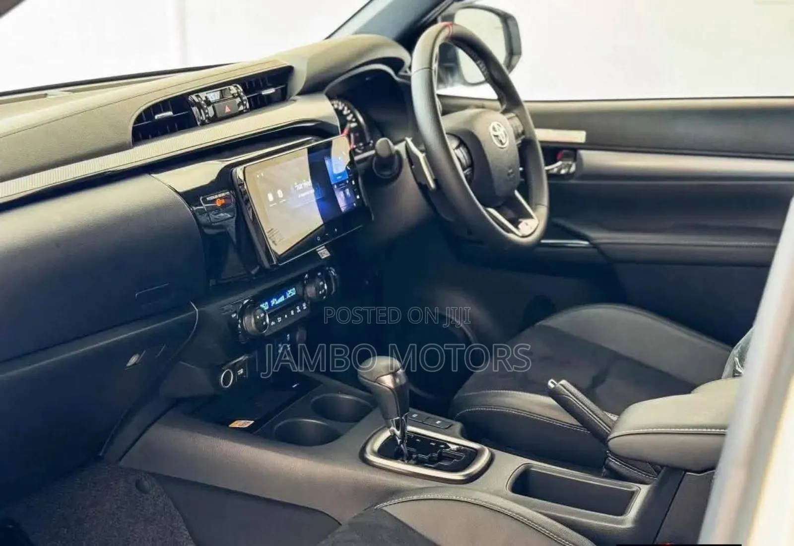 Toyota Hilux Revo Double Cab Deisel 2.8 AWD 2020 White