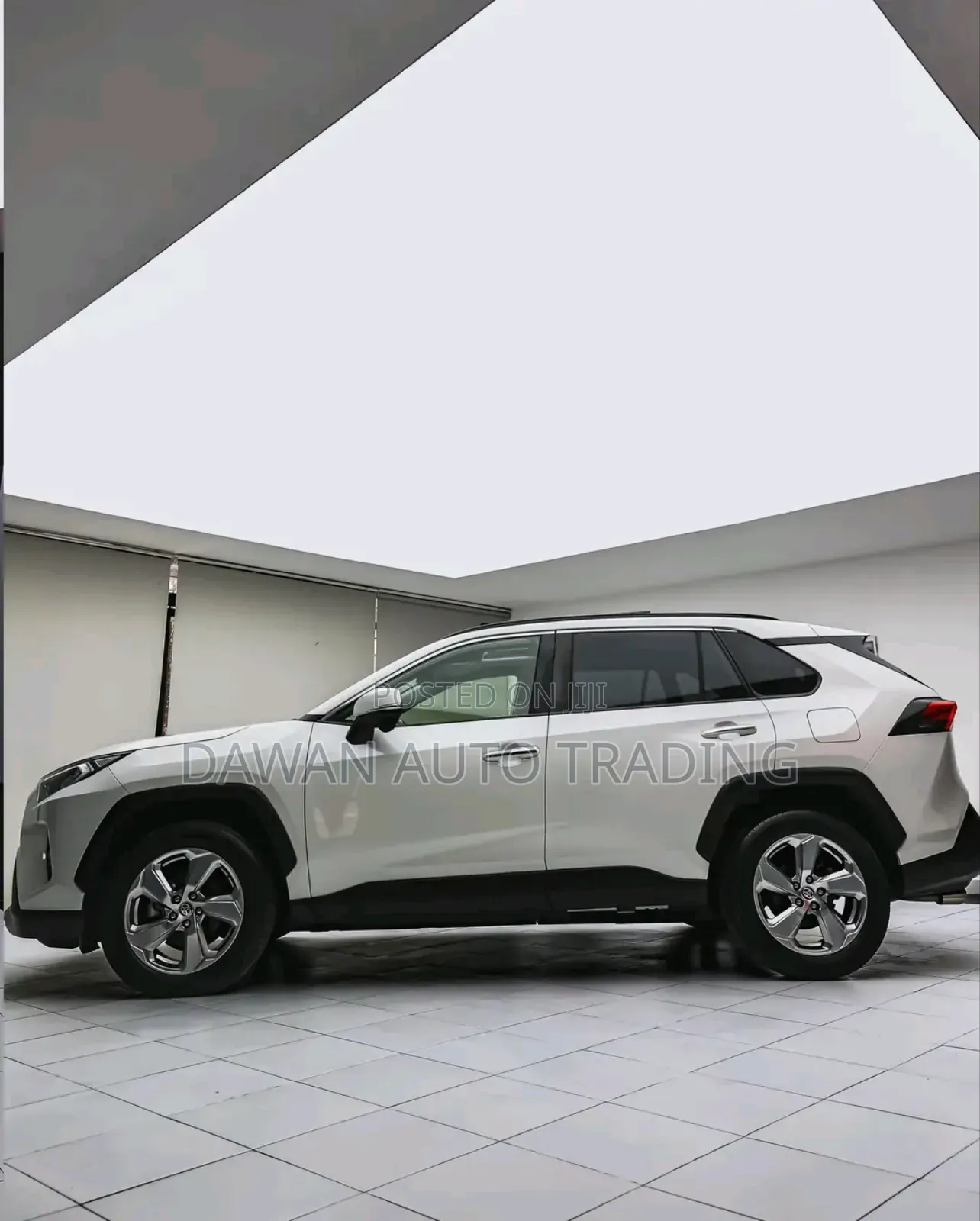Toyota RAV4 2019 White