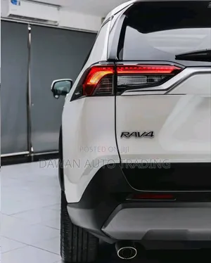 Toyota RAV4 2019 White