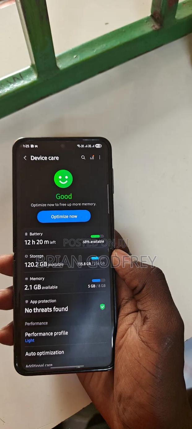 Samsung Galaxy Z Flip4 256 GB Gold - thumbnail 3