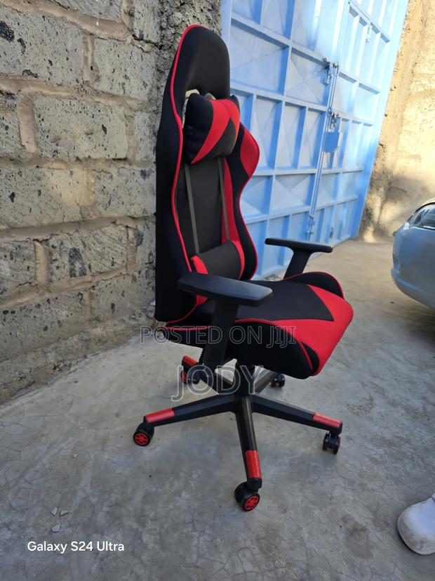 Gaming Chair – Comfort Meets Performance 🎮🔥 - main view
