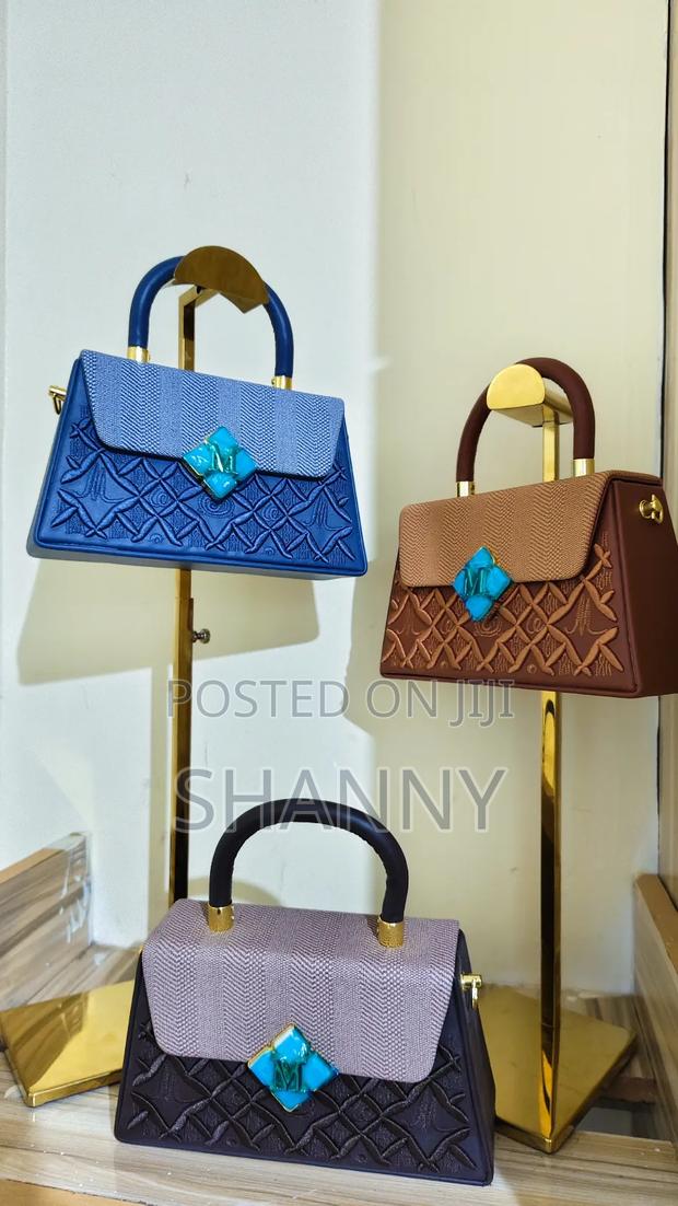 Cutesy Handbags - thumbnail 4