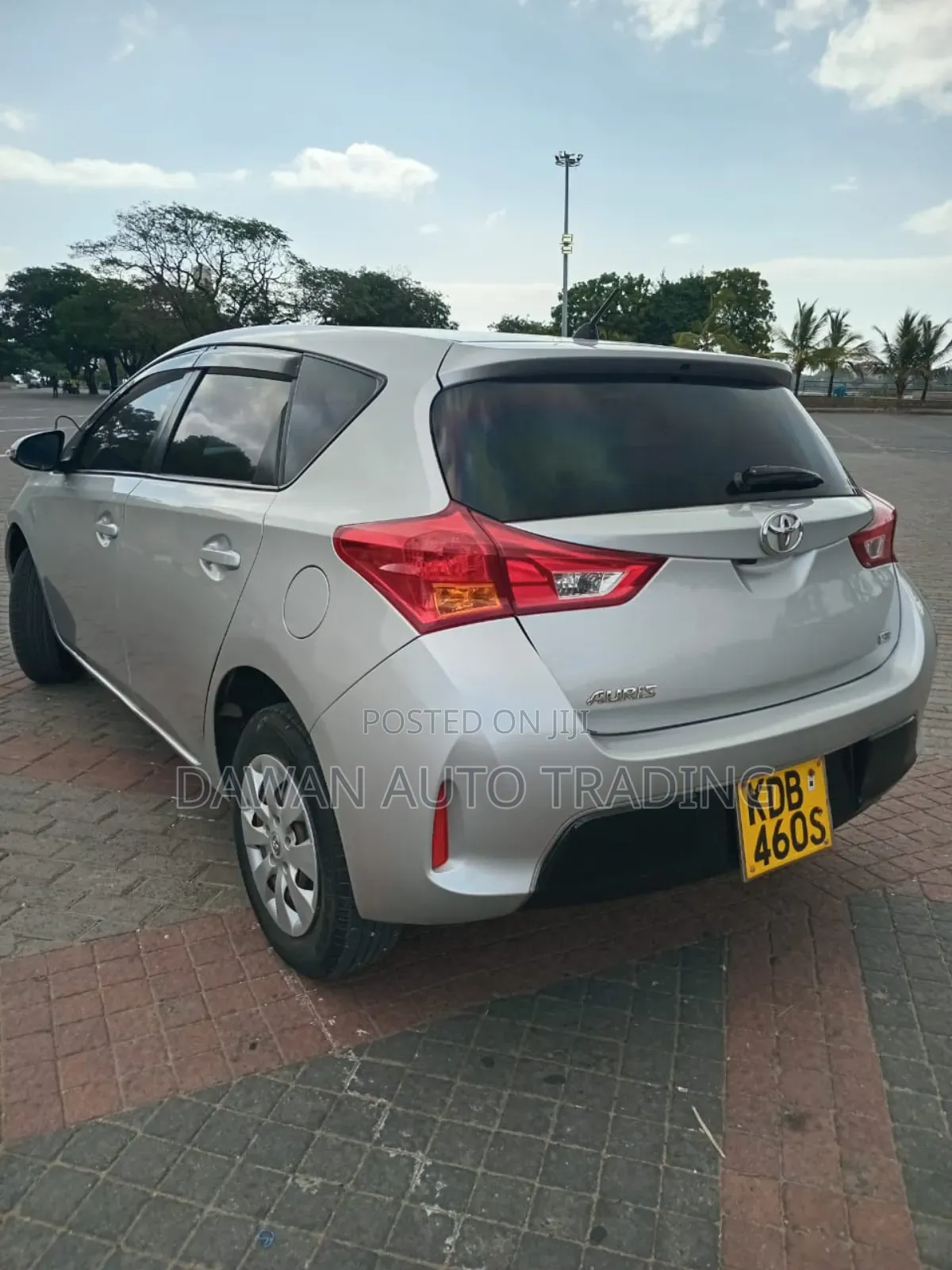 Toyota Auris 2014 Silver
