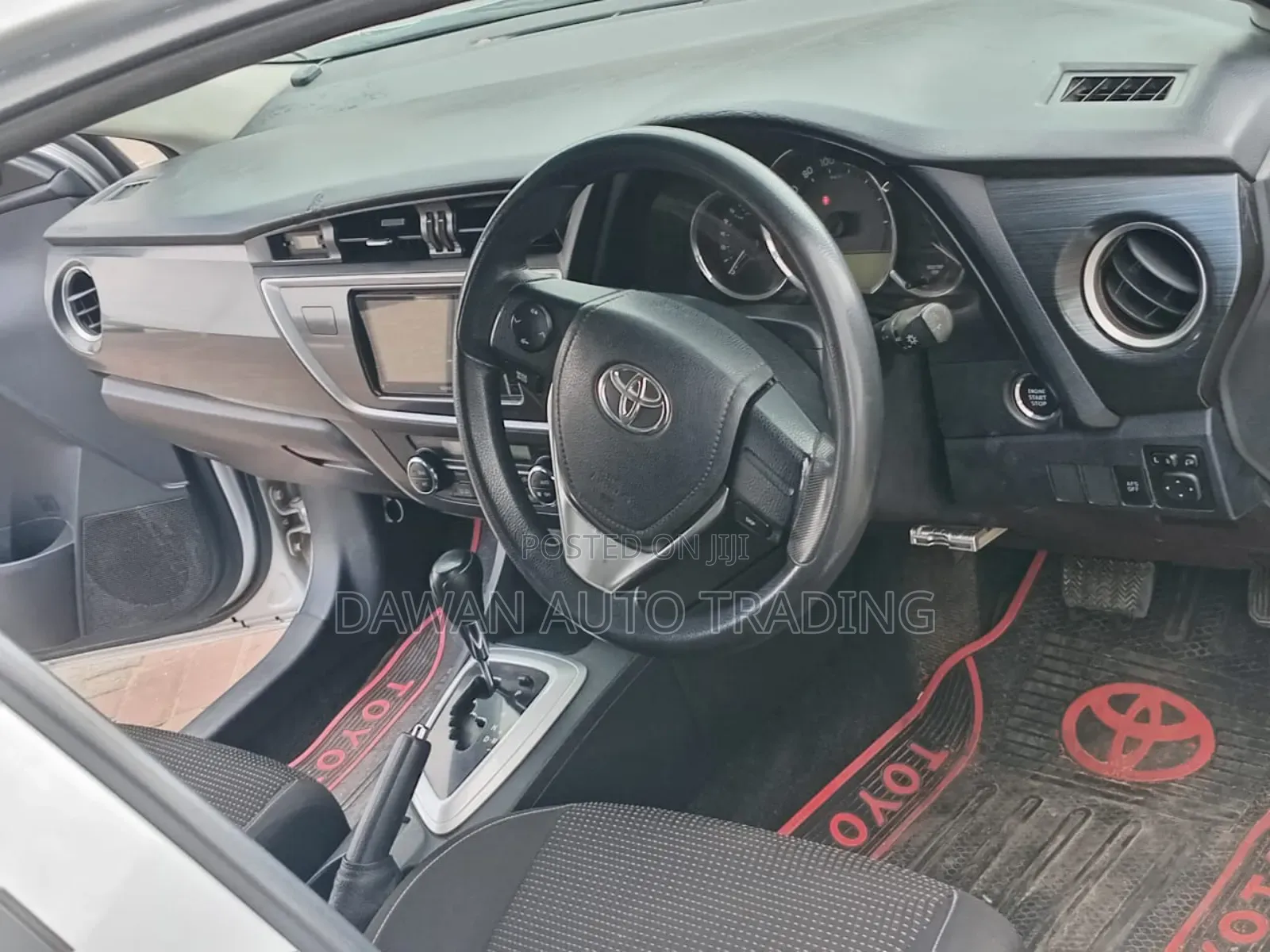 Toyota Auris 2014 Silver