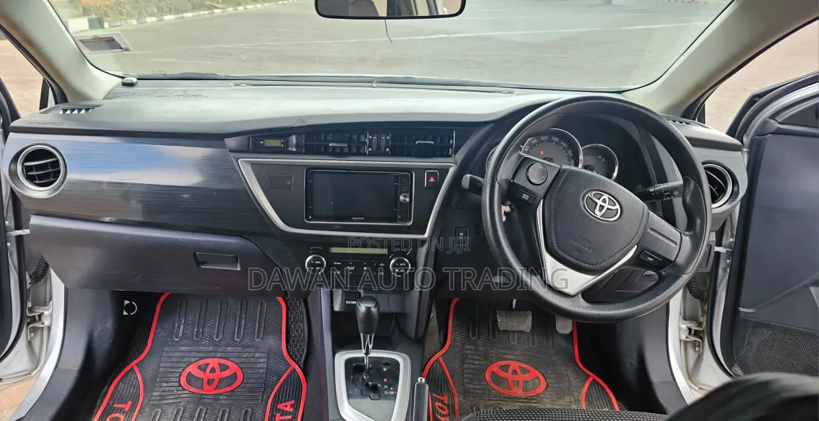 Toyota Auris 2014 Silver