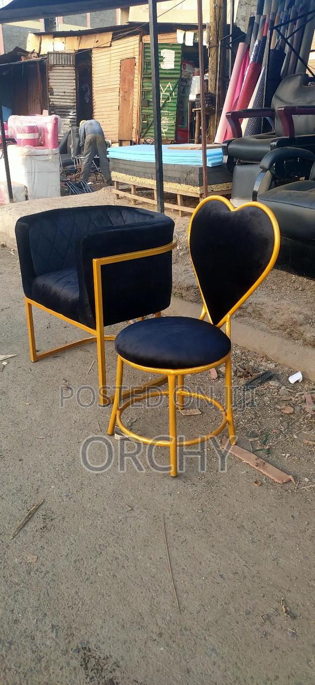 C-shaped Manicure Seats/ Salon Seats - main view