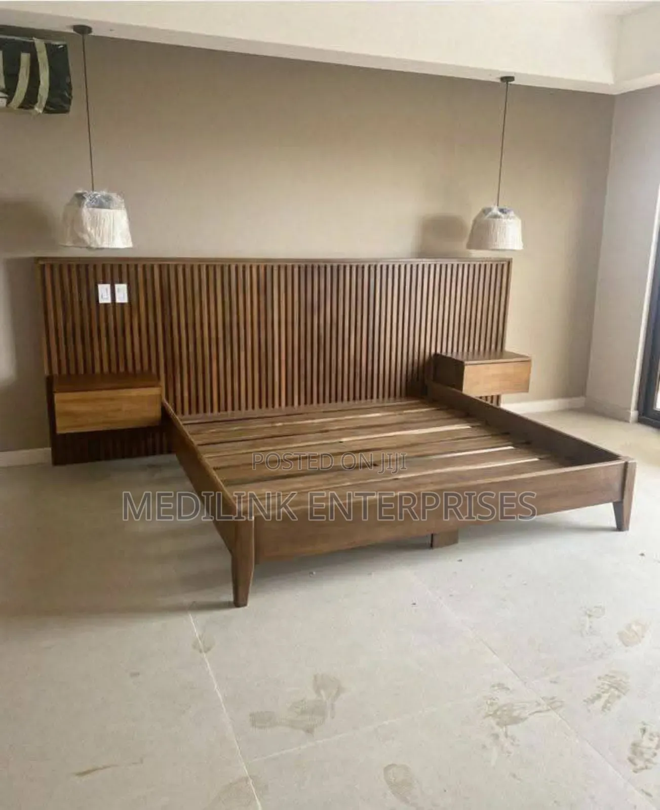 Box Bed Solid Mahogany 6*6