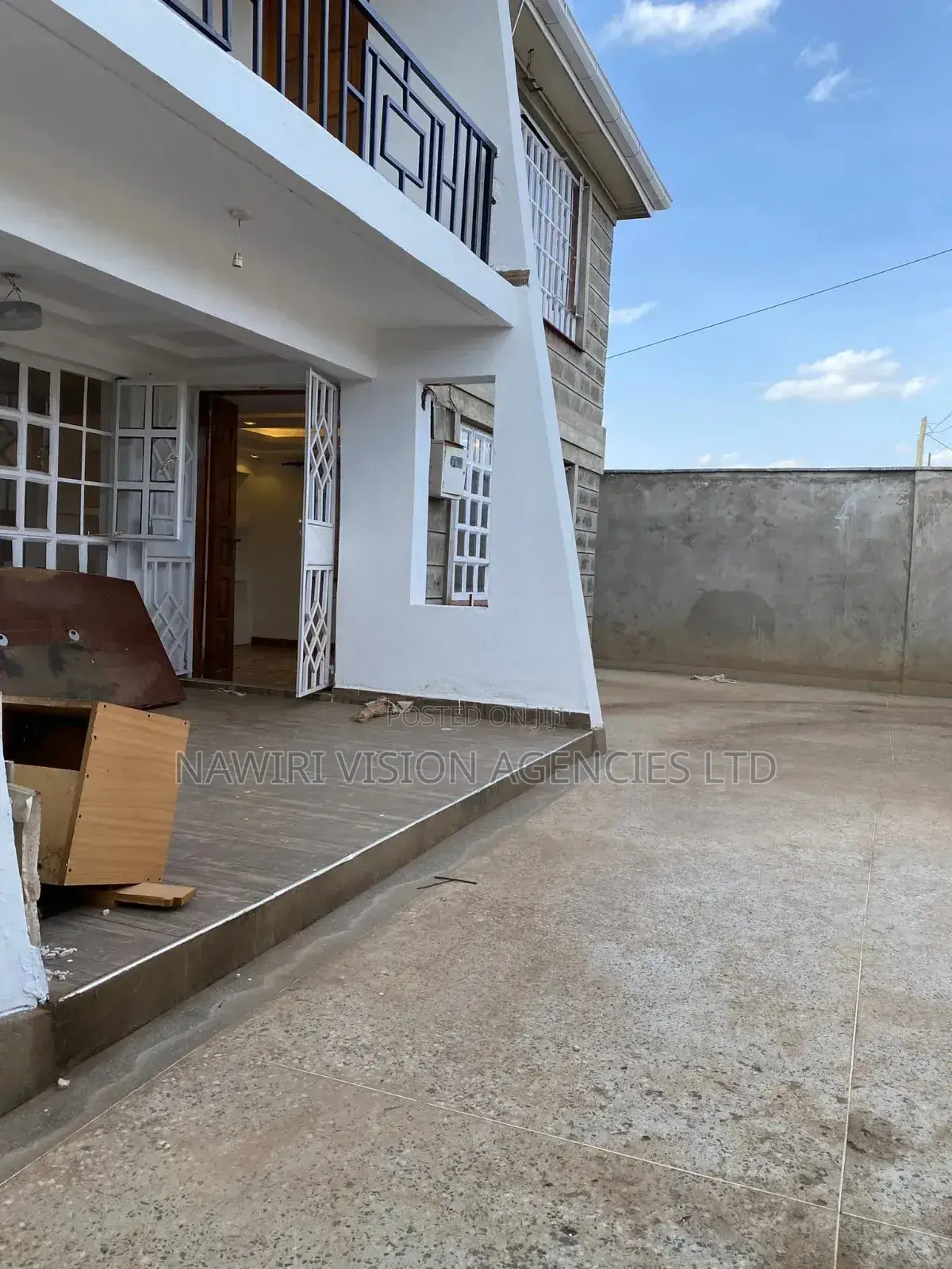 4bdrm Mansion in Airways, Complex Utawala for rent