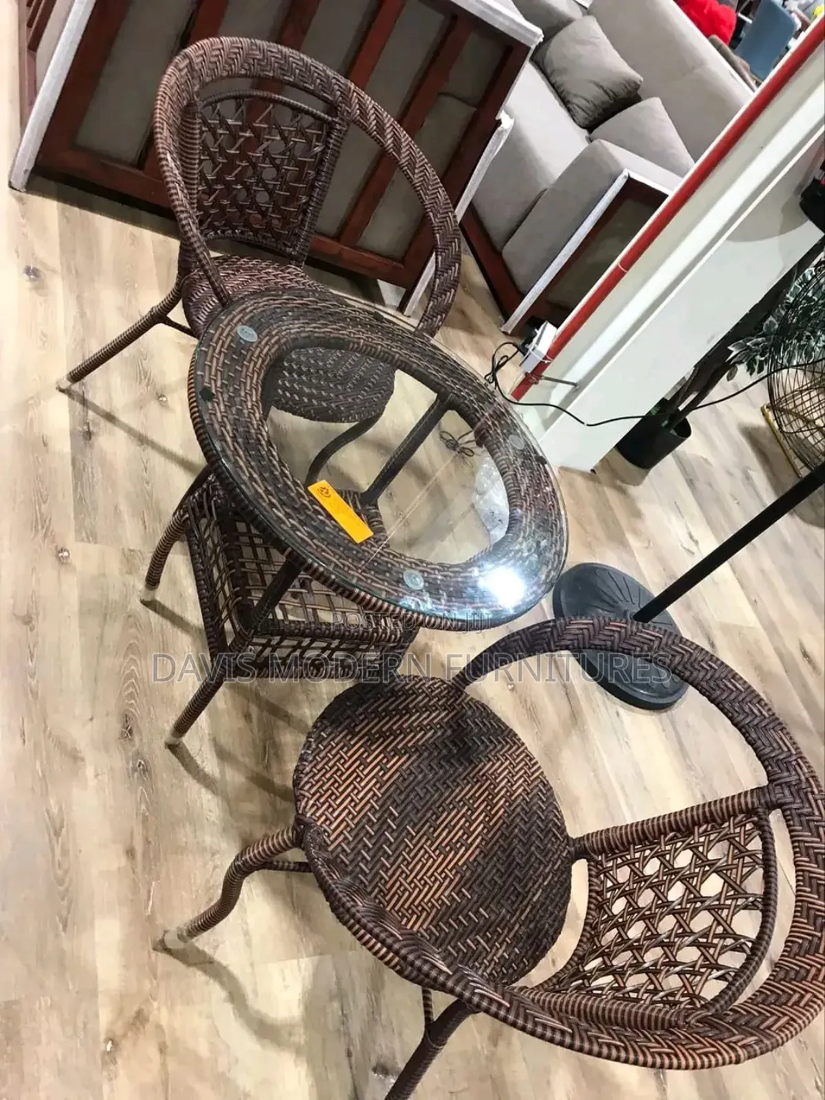 Draining Table With Chairs