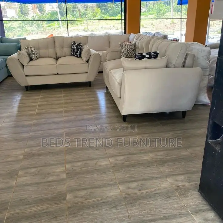 Stylish Opulent 5 Seater Butterfly Sofa