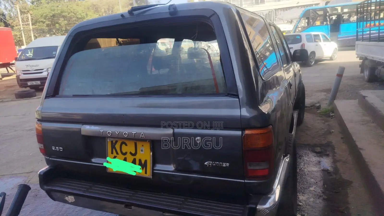 Toyota Hilux 2001 Black