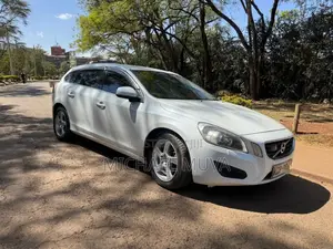Volvo V60 2015 White