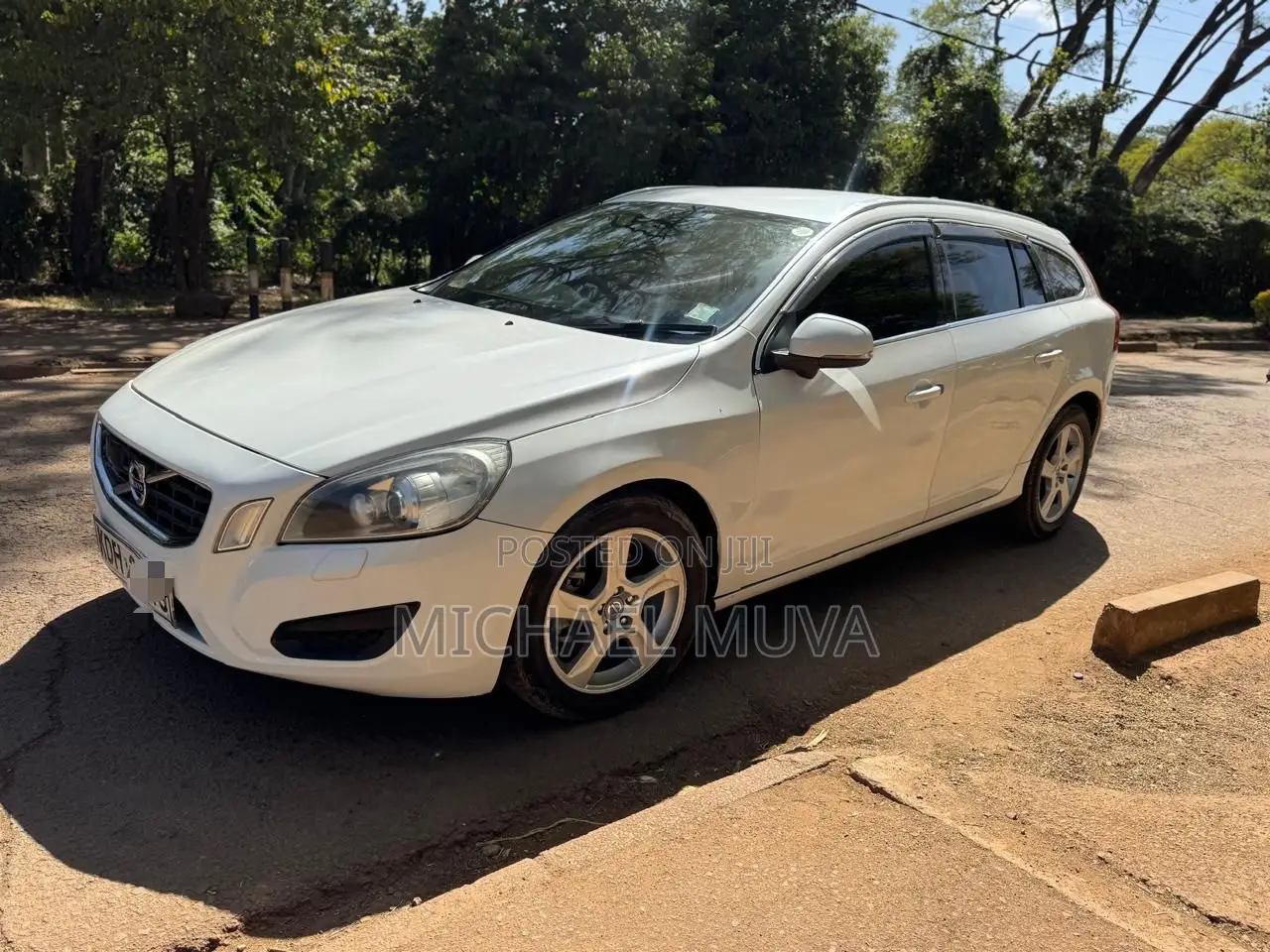 Volvo V60 2015 White