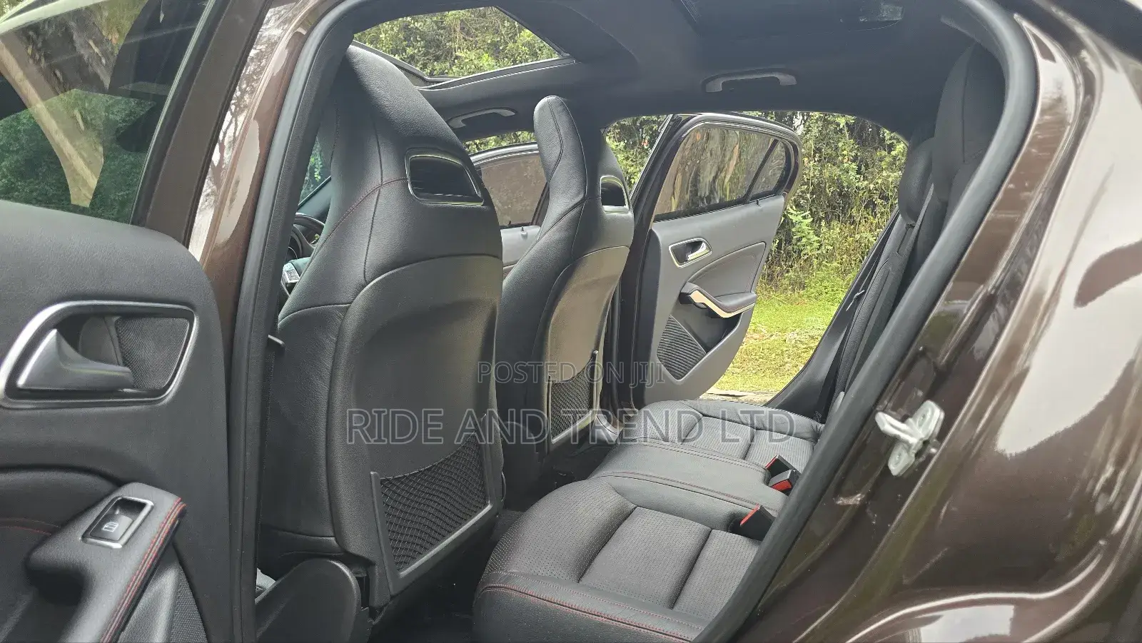Mercedes-Benz GLA 250 2015 Brown