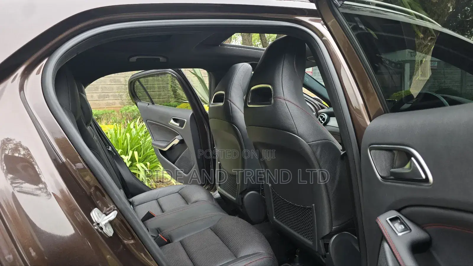 Mercedes-Benz GLA 250 2015 Brown