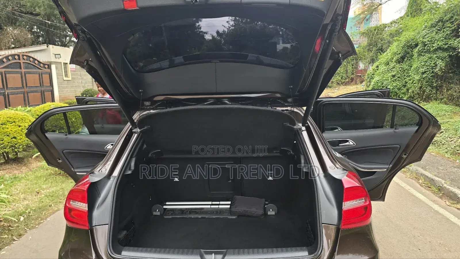Mercedes-Benz GLA 250 2015 Brown