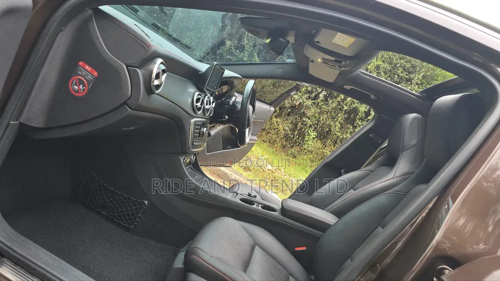 Mercedes-Benz GLA 250 2015 Brown