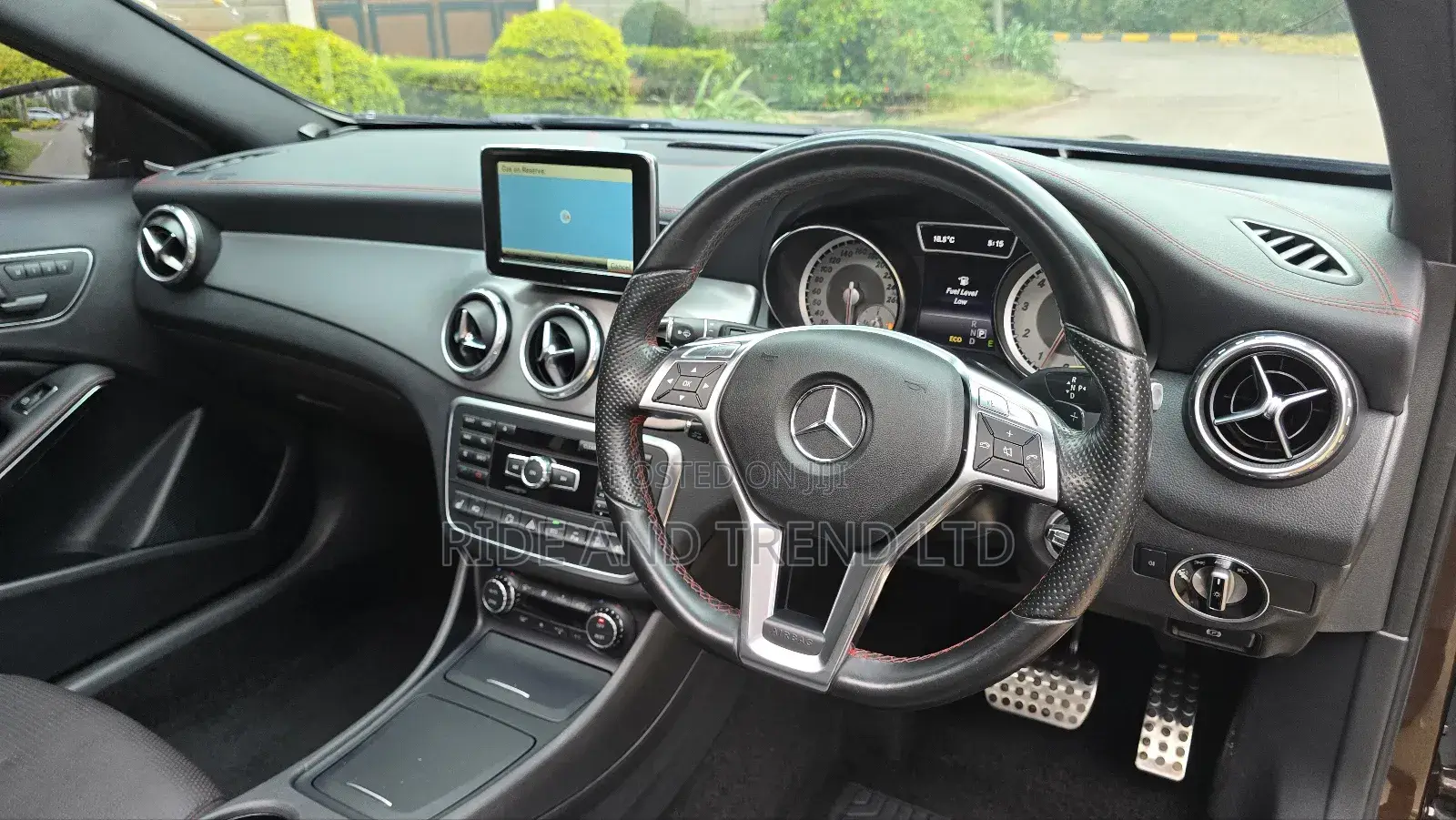 Mercedes-Benz GLA 250 2015 Brown