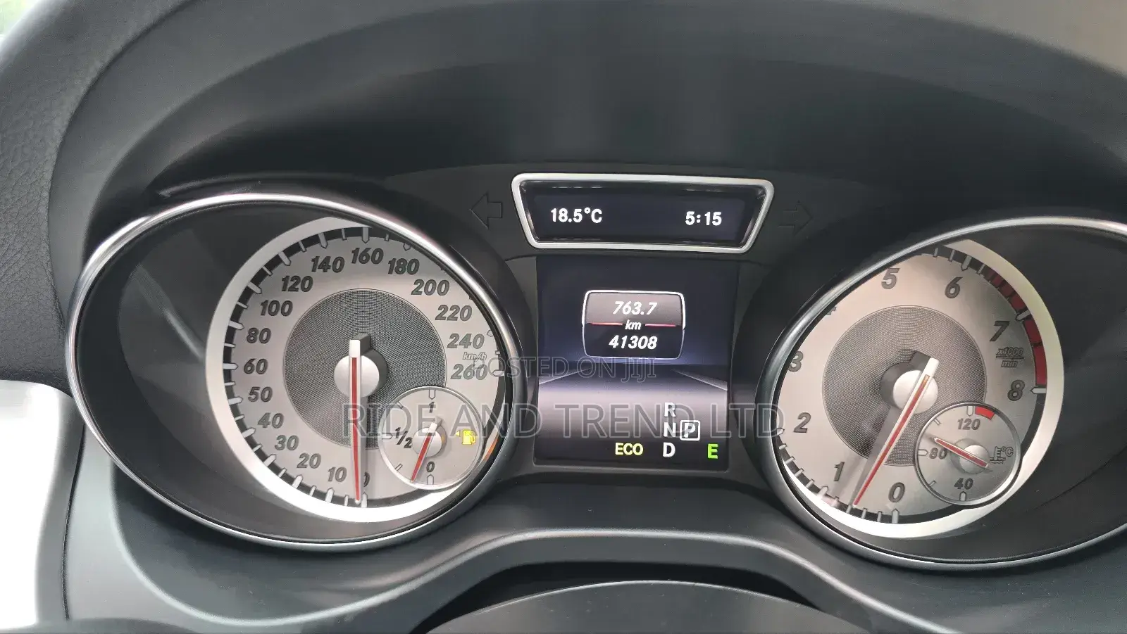 Mercedes-Benz GLA 250 2015 Brown