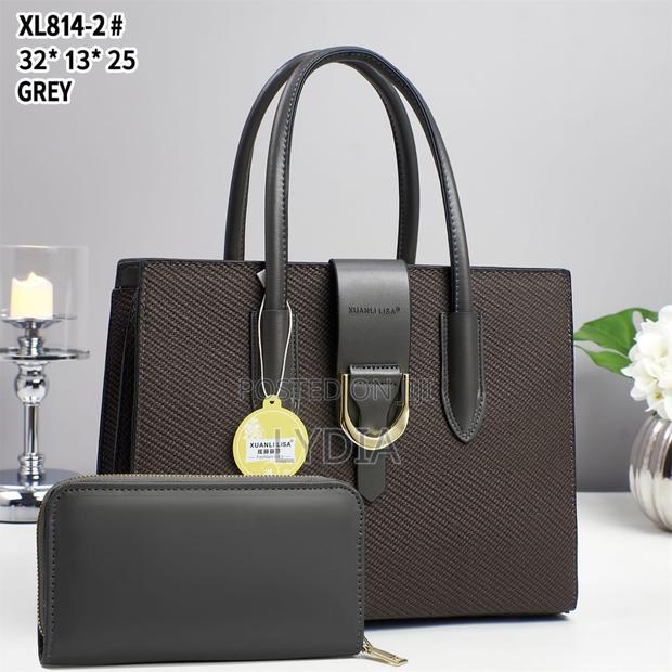 Elegant Structured Tote Bag - thumbnail 2