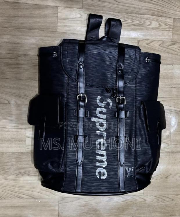 Louis Vuitton X Supreme Christopher Pm Backpack in Red Epi Leather - thumbnail 3