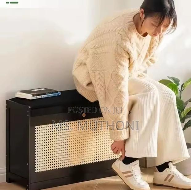 Black Bamboo Entryway Bucket Flip Shoe Storage Bench
