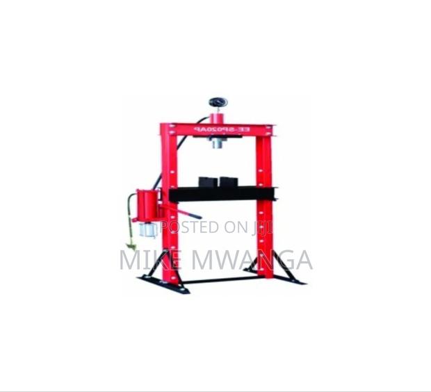 20 Ton Hydraulic Shop Press - main view