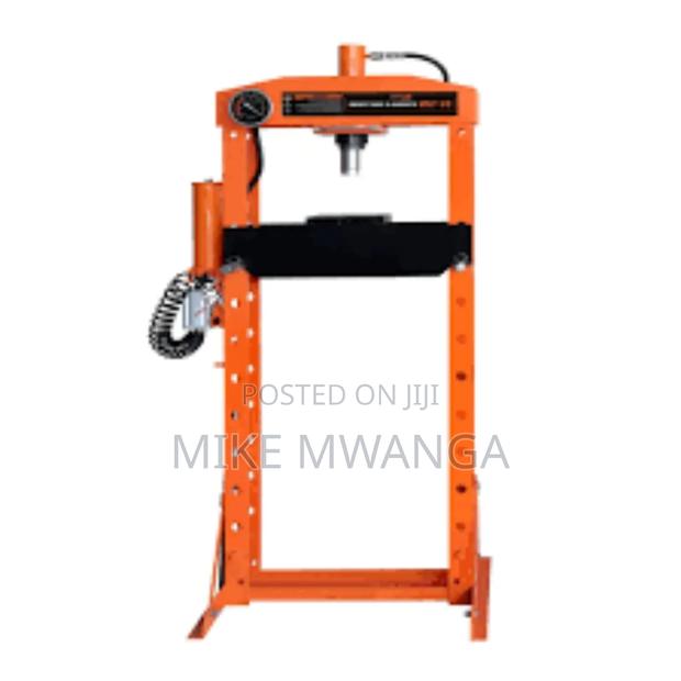 20 Ton Hydraulic Shop Press - main view