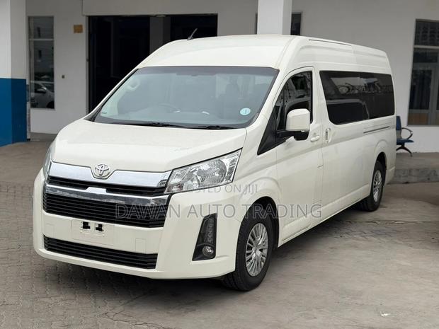 Toyota HiAce 2019 White - thumbnail 4