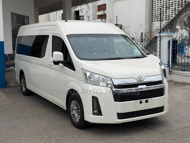 Toyota HiAce 2019 White - thumbnail 5