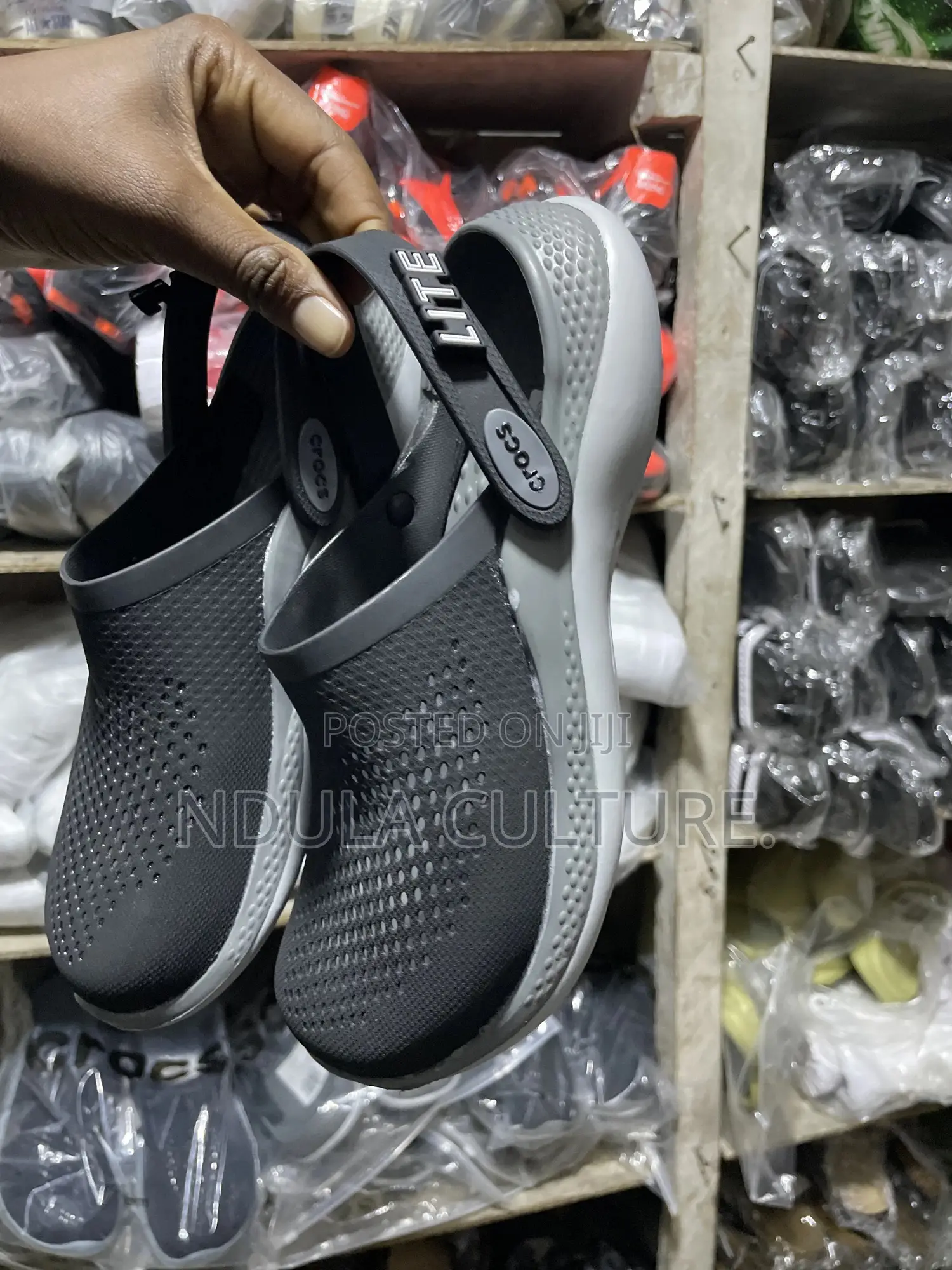 Crocs Lite // Ride 360 Clogs
