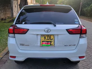 Toyota Corolla Fielder 2016 White