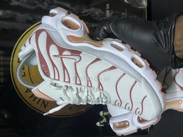 Nike Air Max Plus (White Pink Oxford) - main view