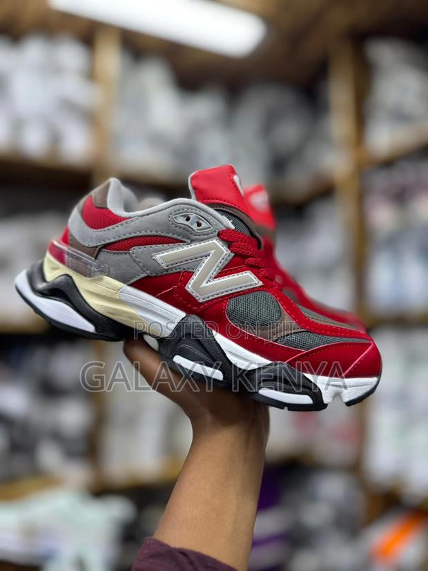 New Balance 9060 - thumbnail 2