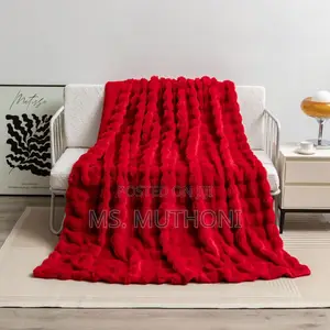 Red Luxurious Soft,Double Layer Faux Furry Bubble Blankets 180*200cm