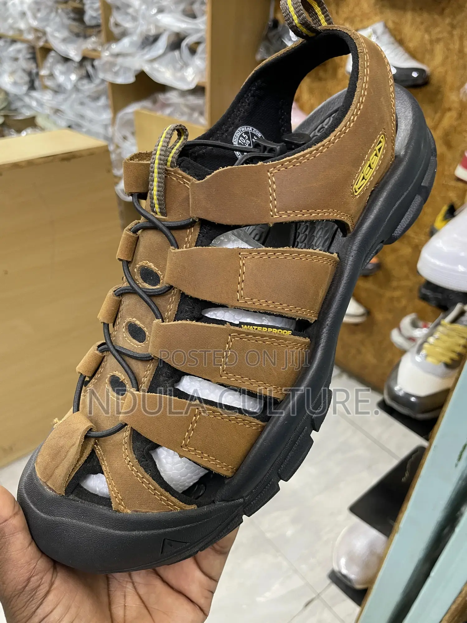 Keen Sandals Leather //Canvas