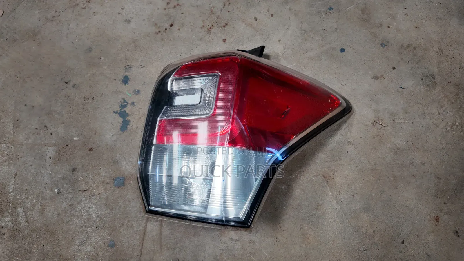 Subaru Forester Sj5 RHS Taillight