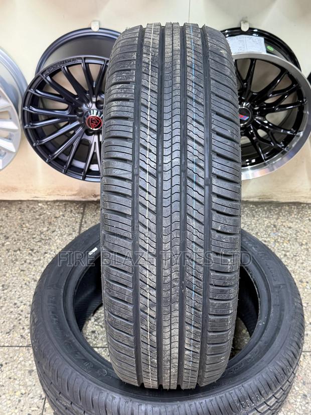 225/60r18 Dk Tire - thumbnail 2