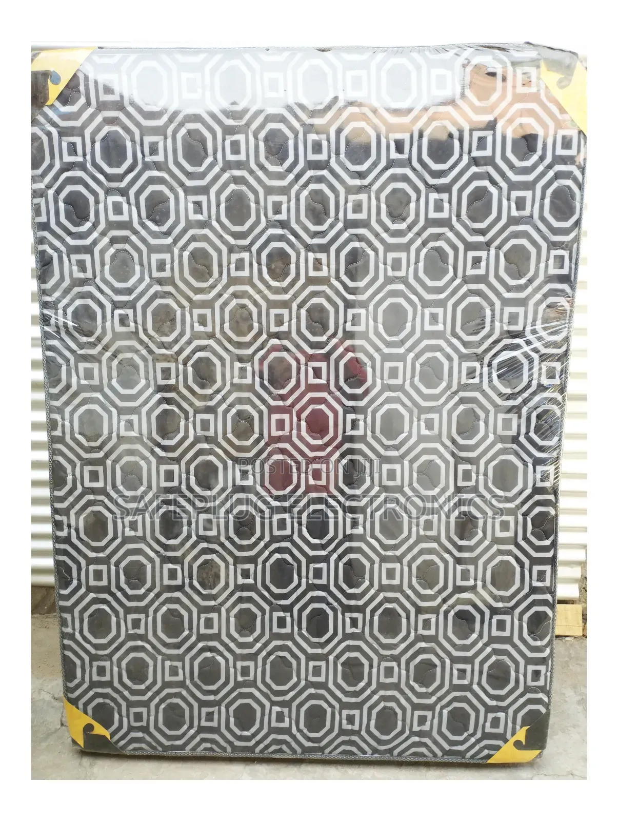 : 4x6 10-Inch High-Density Quilted Mattress