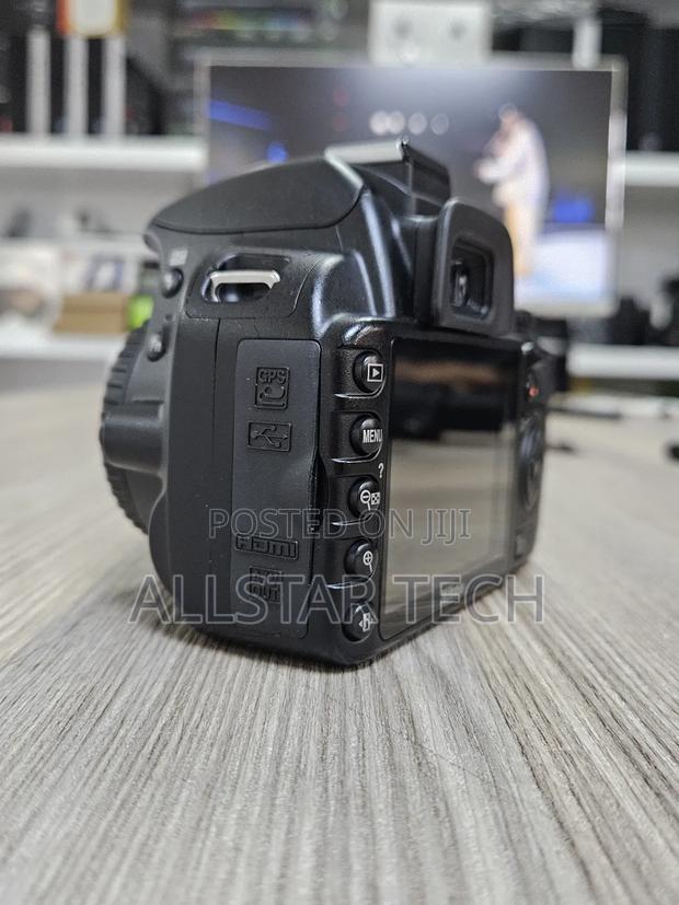 Nikon D3100 Digital SLR Camera - thumbnail 4