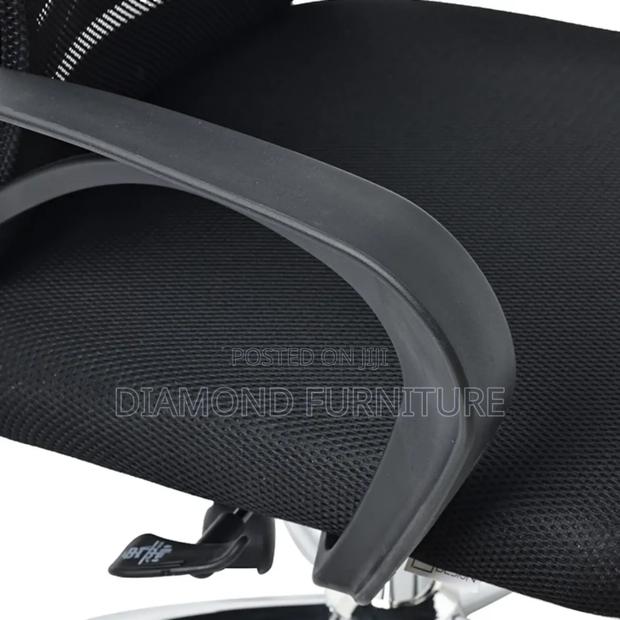Ergonomic Low Back Mesh Office Chair With Armrests Wheels - thumbnail 4