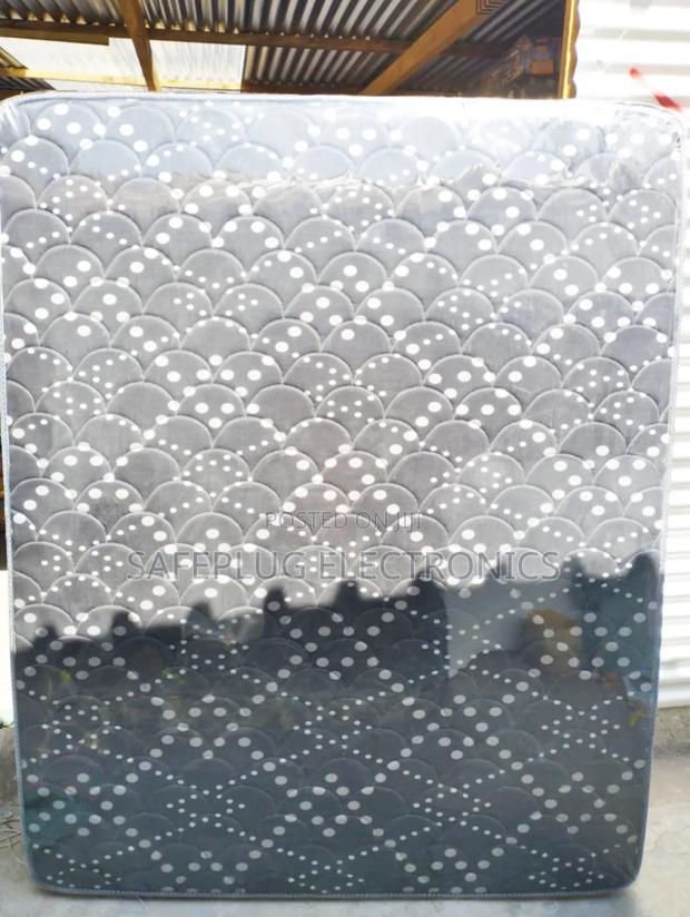 Morning Glory 4x6 12-Inch High-Density Quilted Mattress