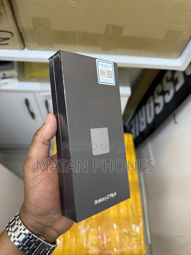 Samsung Galaxy Z Flip 5 256 GB Green - main view