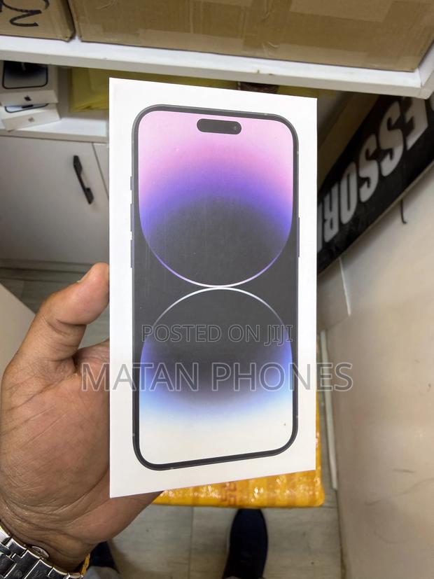 Apple iPhone 14 Pro 256 GB Gold - main view