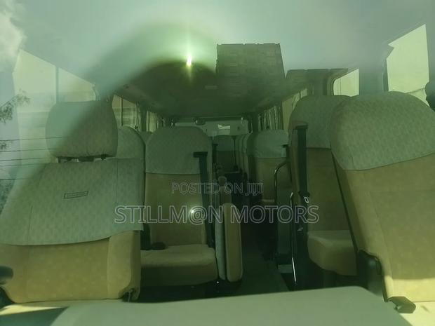 Toyota Coaster 2019 White - thumbnail 9