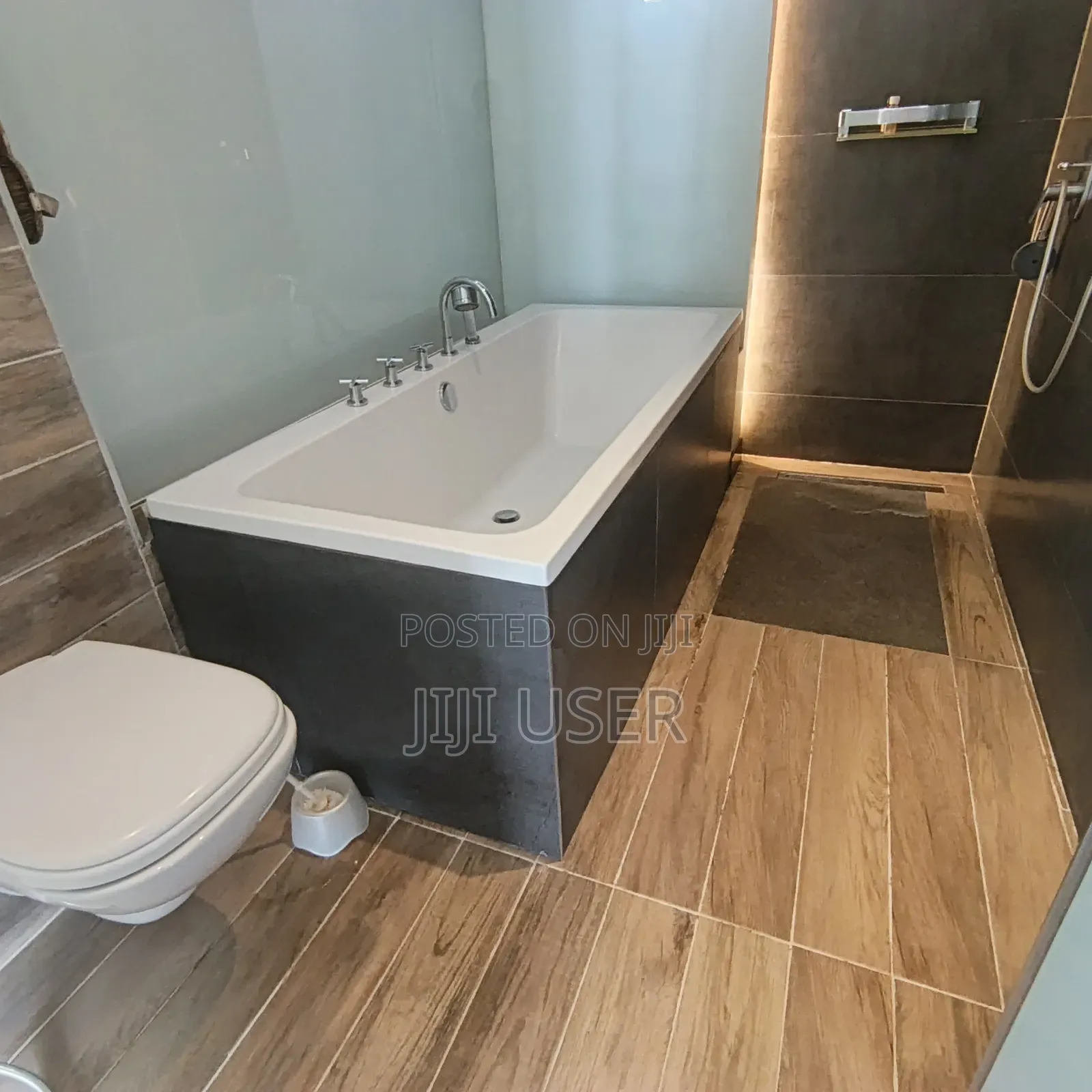 4bdrm Duplex in Parklands for rent