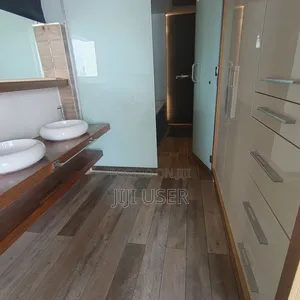 4bdrm Duplex in Parklands for rent