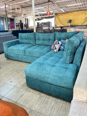Moody Irresistible 6 Seater L Seat